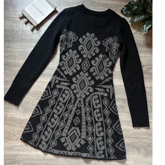 Element Eden long sleeve sweater fit and flare dress in gray and black. Size S - Picture 5 of 9